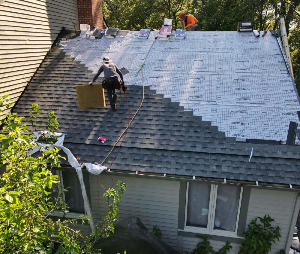 How to Repair the Roof After Wind Damage