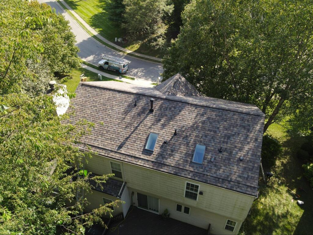 Roofing contractor in Pittsburgh